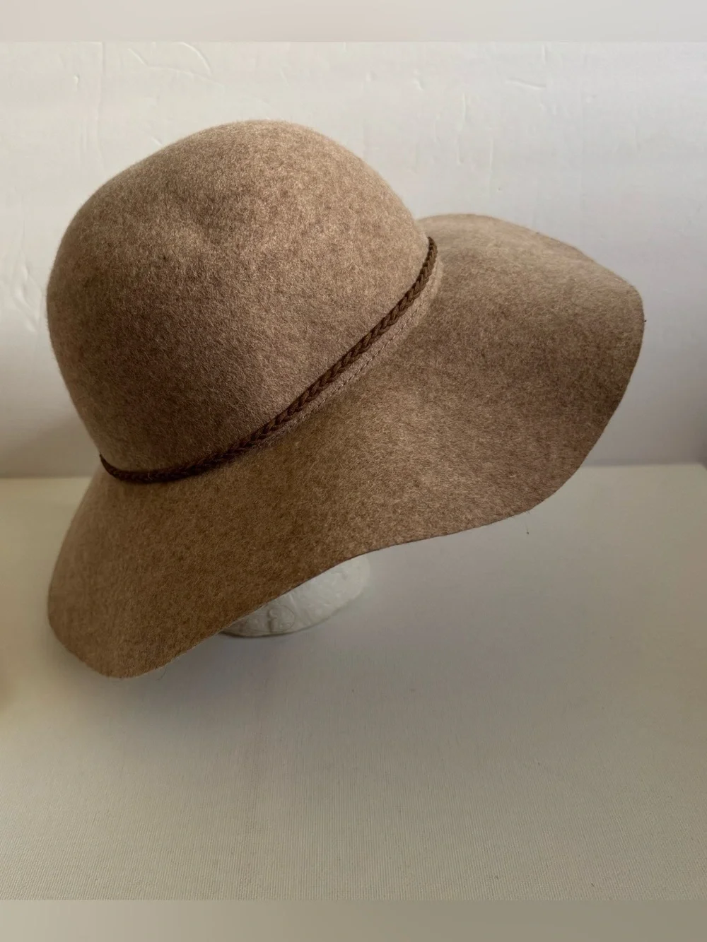 NWT American Eagle Wool Felt Wide Brim Hat Boho Rancher Western OS Feather Cord